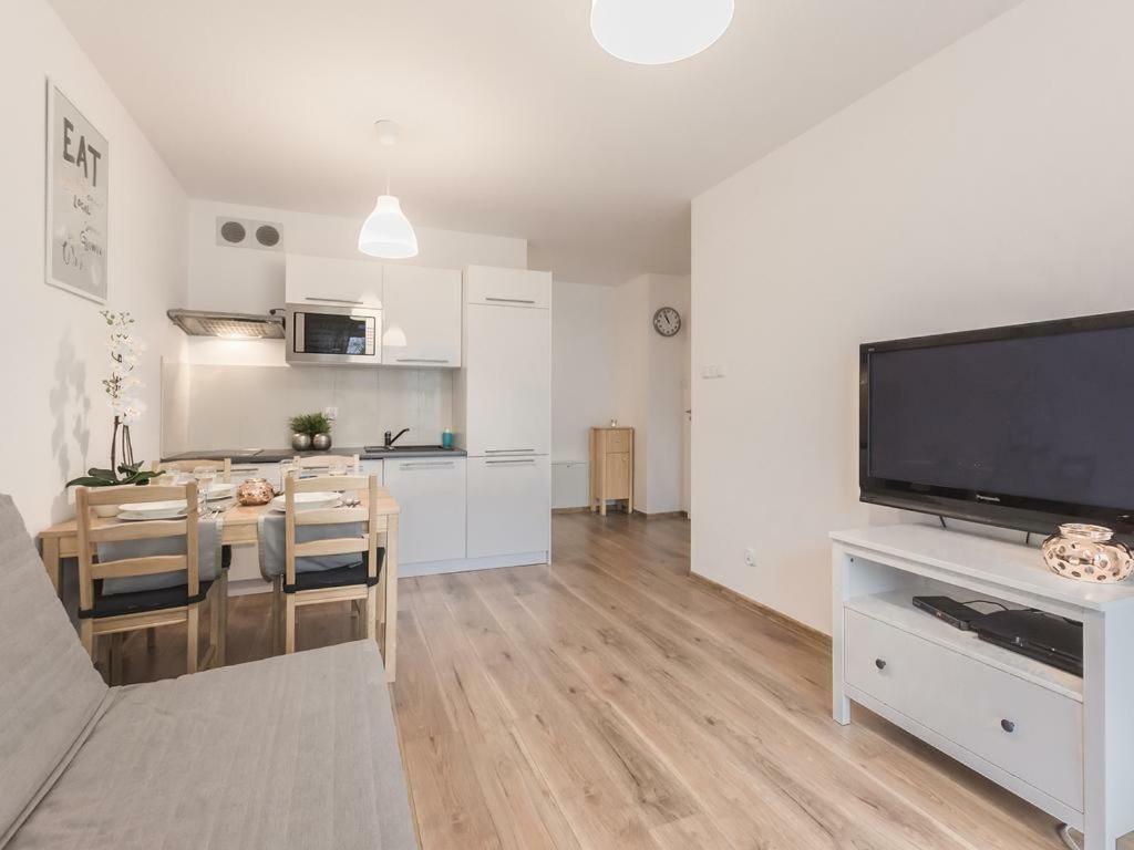 Apartament Solna108 코워브제크 외부 사진